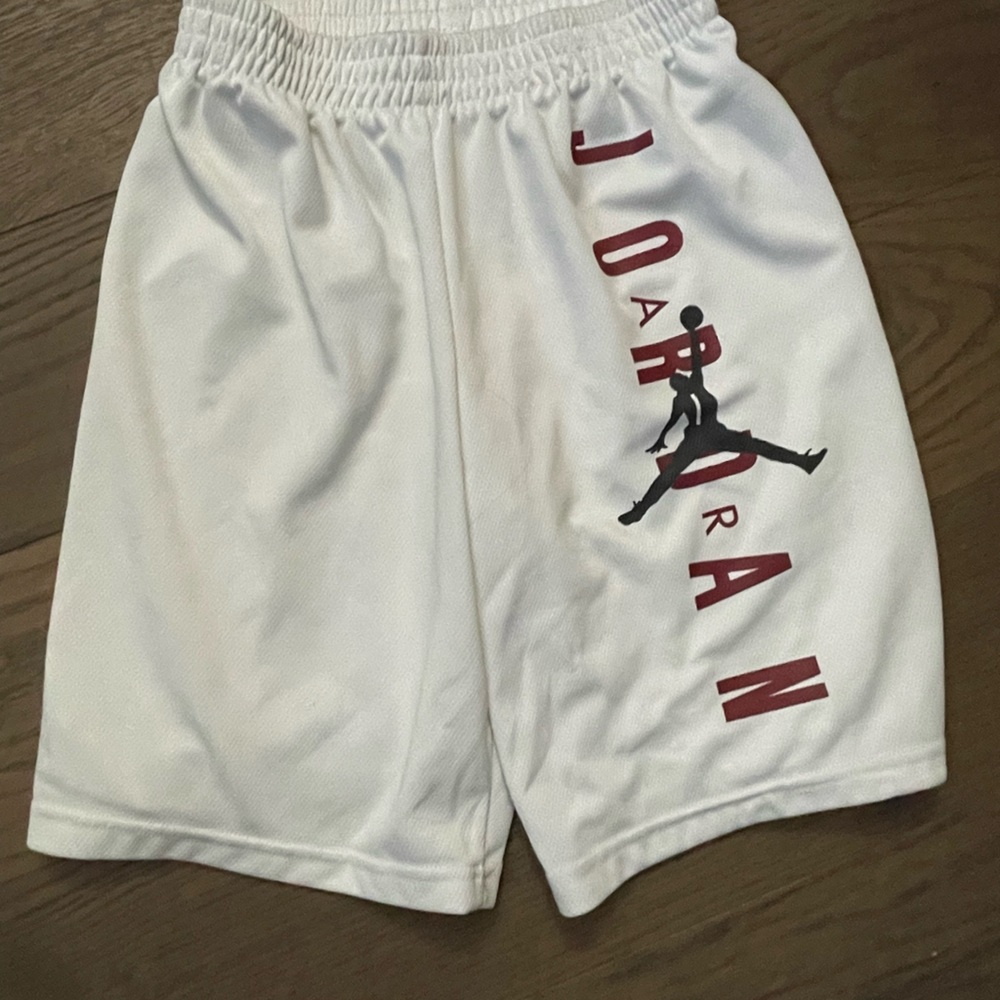 Jordan basketball shorts white kids large